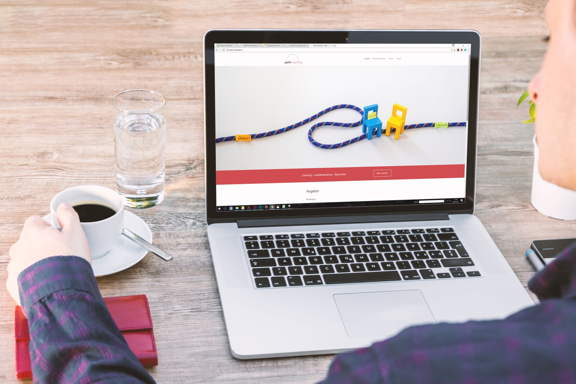 Marketer reviewing a landing page in a browser — choosing between visual and code-based testing