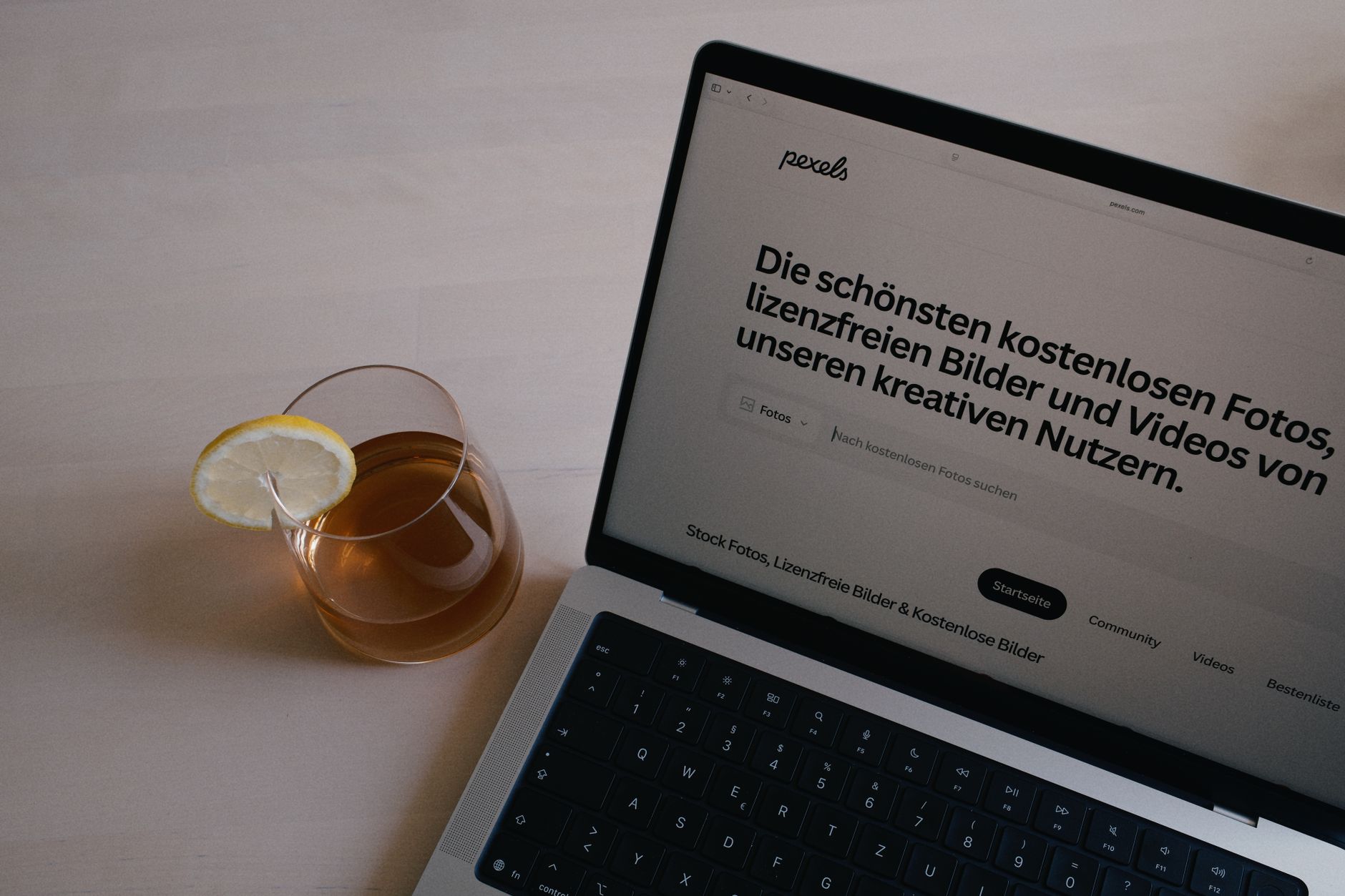 Landing page with one clear call to action above the fold